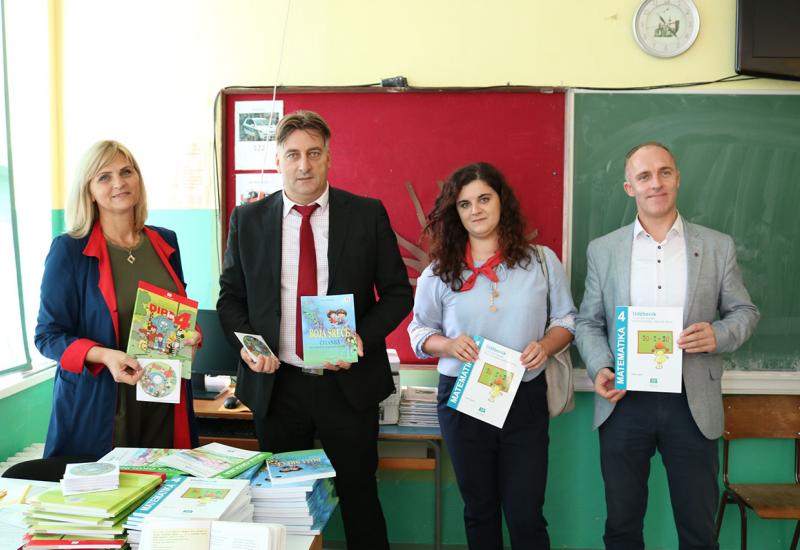 Addiko Banka donirala udžbenike učenicima Prve osnovne škole Ilidža